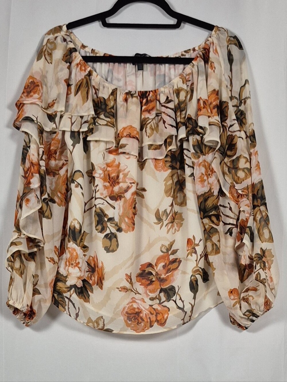 White House Black Market Floral Off Shoulder Ruffle Blouse Size M - Picture 2 of 7